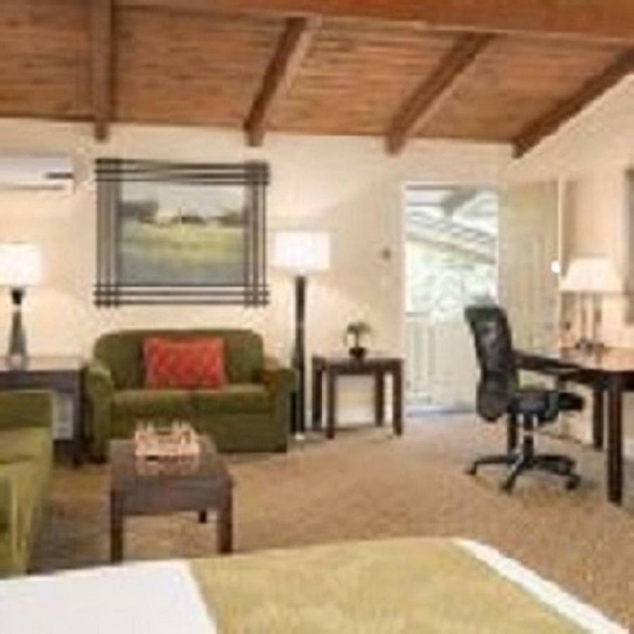 Country Inn Motel Palo Alto  Kültér fotó